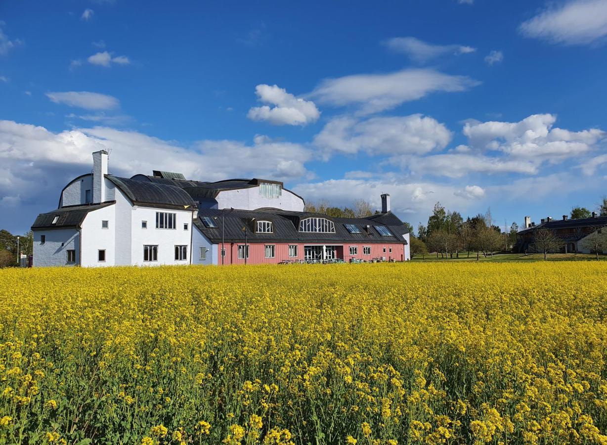 Ytterjaerna Hotell & Konferens Exterior photo