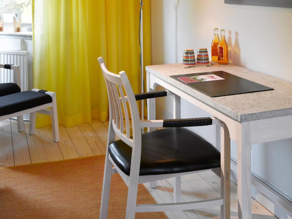 Ytterjaerna Hotell & Konferens Room photo